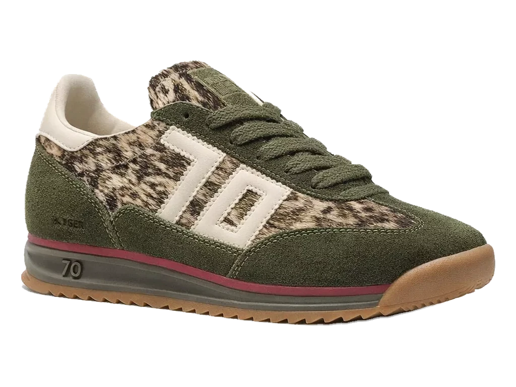 Basket Back 70 Jogger, daim vert forêt, poils imprimés façon vache et grand 70 crème
